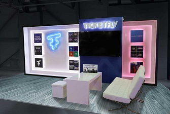 個性展臺，粉色展臺，展臺燈光設(shè)計(jì)